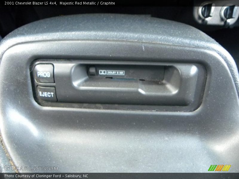 Majestic Red Metallic / Graphite 2001 Chevrolet Blazer LS 4x4