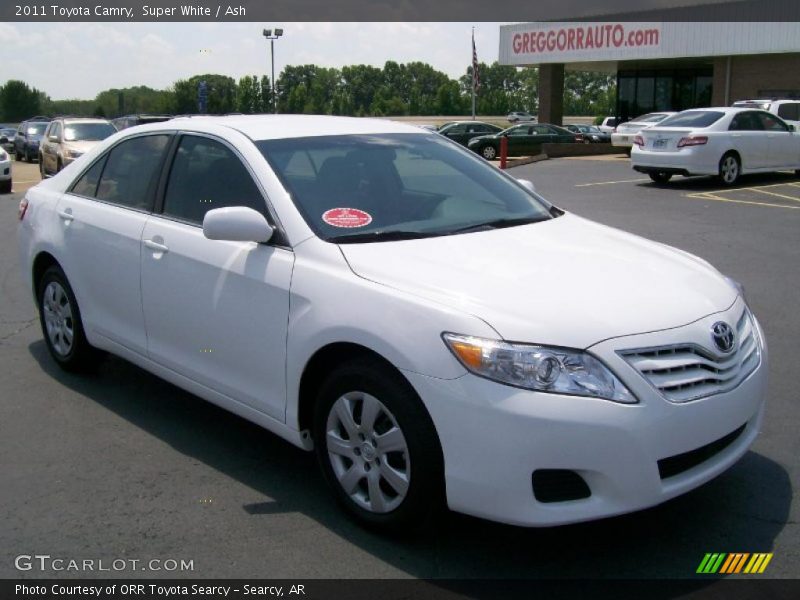 Super White / Ash 2011 Toyota Camry