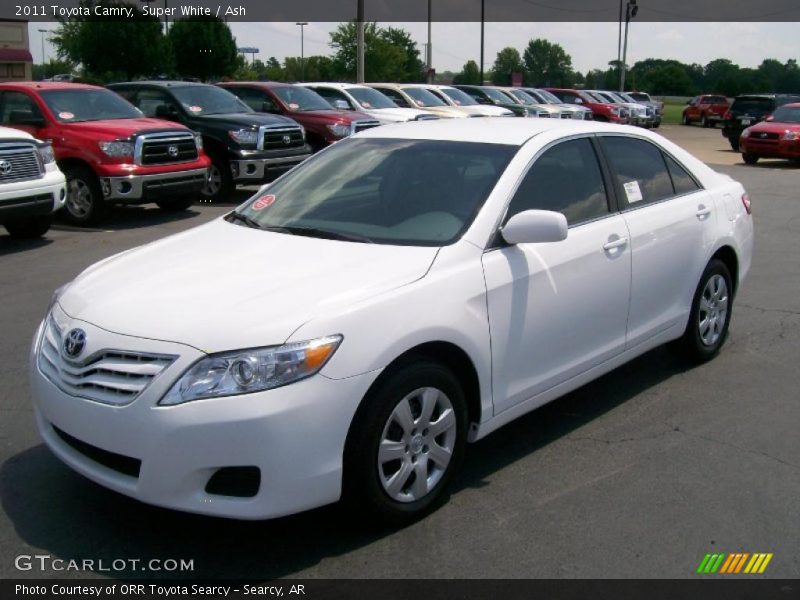 Super White / Ash 2011 Toyota Camry