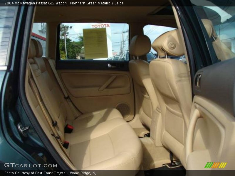 Northern Green Metallic / Beige 2004 Volkswagen Passat GLS Wagon