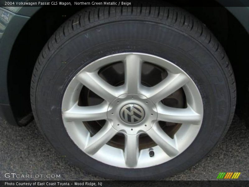 Northern Green Metallic / Beige 2004 Volkswagen Passat GLS Wagon
