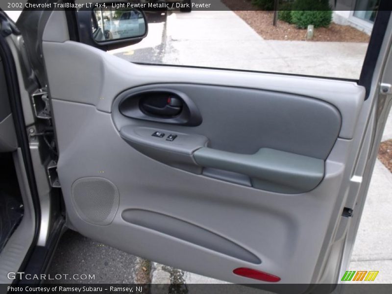 Light Pewter Metallic / Dark Pewter 2002 Chevrolet TrailBlazer LT 4x4