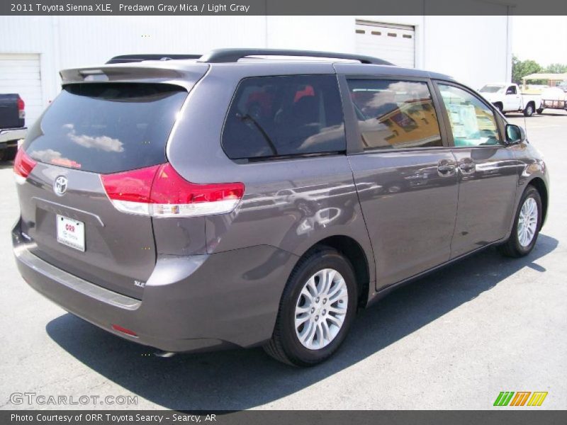 Predawn Gray Mica / Light Gray 2011 Toyota Sienna XLE