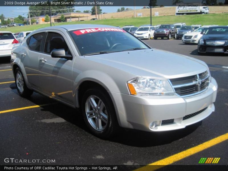 Bright Silver Metallic / Dark Slate Gray 2009 Dodge Avenger SXT