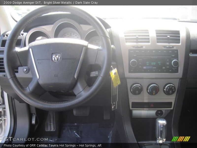 Bright Silver Metallic / Dark Slate Gray 2009 Dodge Avenger SXT