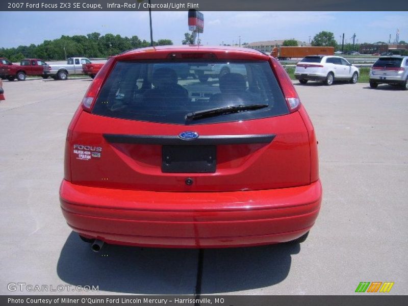 Infra-Red / Charcoal/Light Flint 2007 Ford Focus ZX3 SE Coupe
