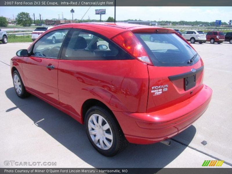 Infra-Red / Charcoal/Light Flint 2007 Ford Focus ZX3 SE Coupe