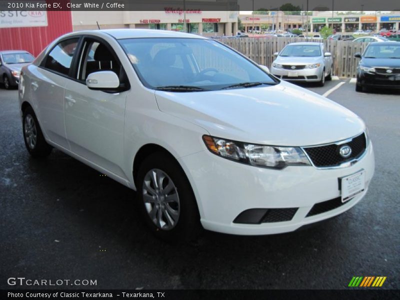 Clear White / Coffee 2010 Kia Forte EX