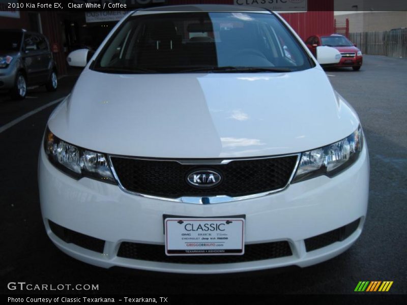 Clear White / Coffee 2010 Kia Forte EX