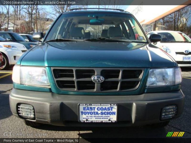 Arcadia Green / Beige 2000 Subaru Forester 2.5 L