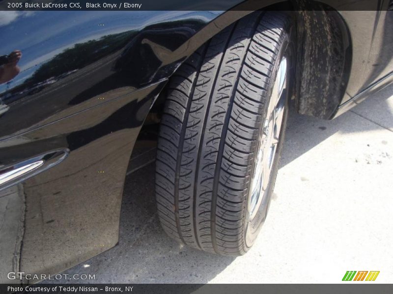 Black Onyx / Ebony 2005 Buick LaCrosse CXS