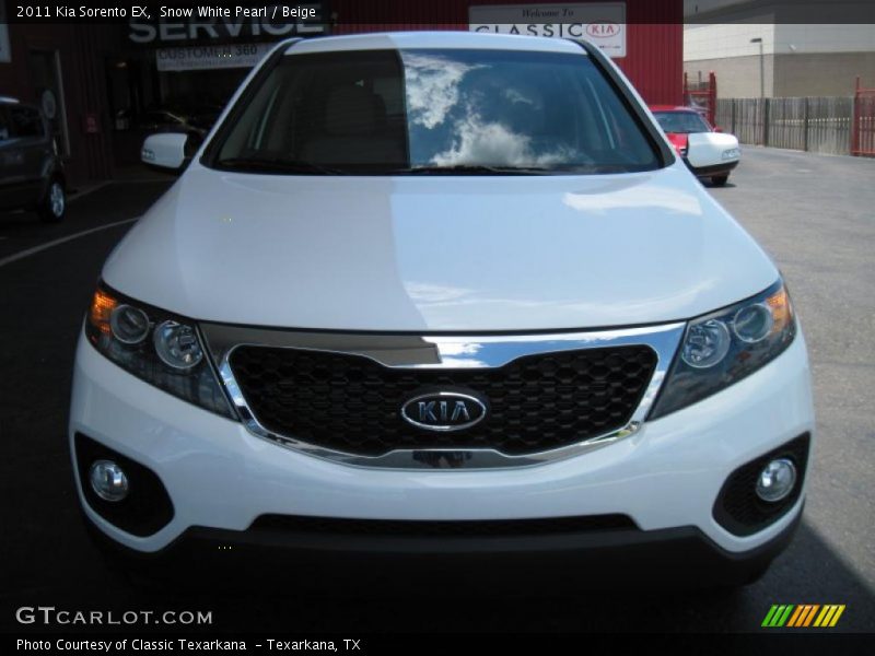 Snow White Pearl / Beige 2011 Kia Sorento EX