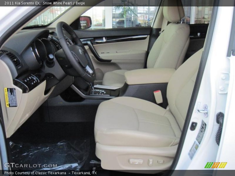 Snow White Pearl / Beige 2011 Kia Sorento EX
