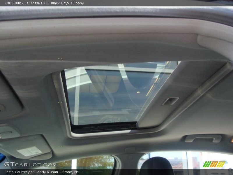 Black Onyx / Ebony 2005 Buick LaCrosse CXS