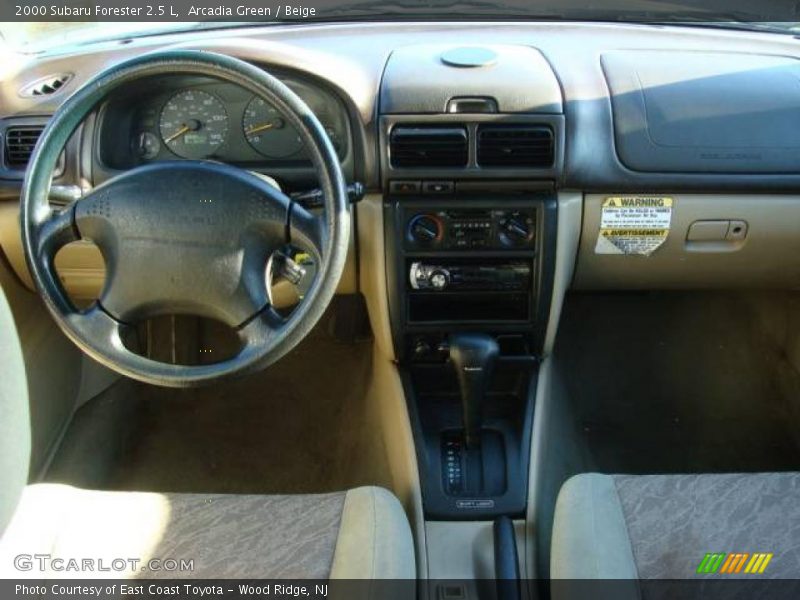 Arcadia Green / Beige 2000 Subaru Forester 2.5 L
