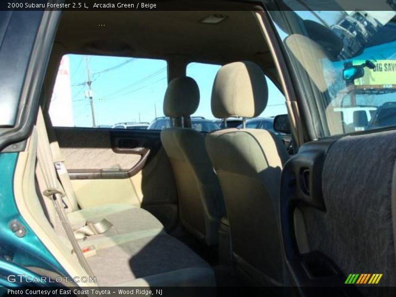 Arcadia Green / Beige 2000 Subaru Forester 2.5 L