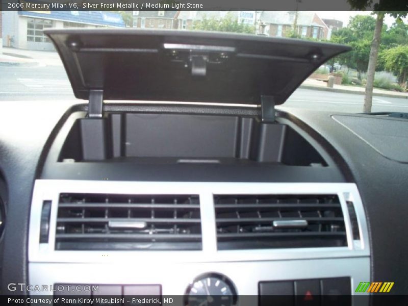 Silver Frost Metallic / Medium Light Stone 2006 Mercury Milan V6