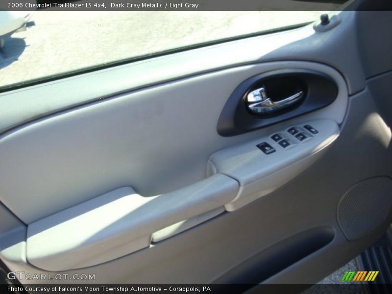 Dark Gray Metallic / Light Gray 2006 Chevrolet TrailBlazer LS 4x4
