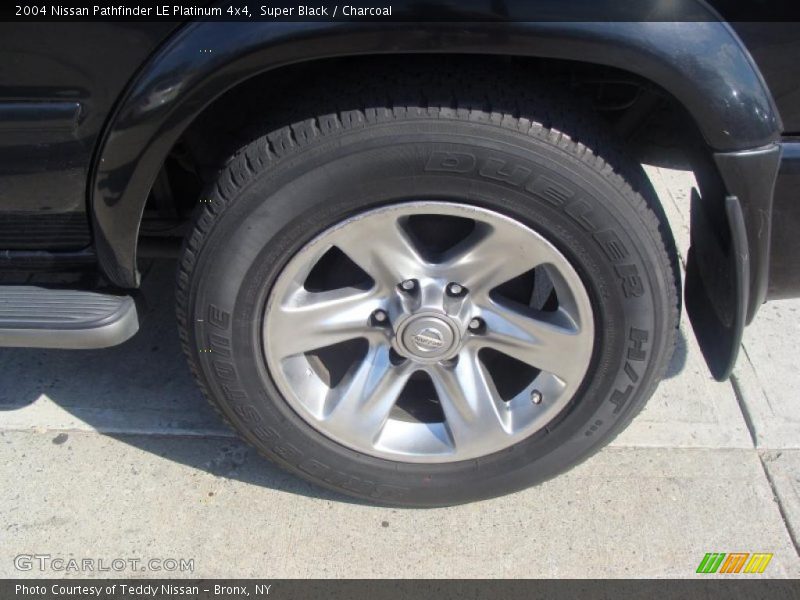 Super Black / Charcoal 2004 Nissan Pathfinder LE Platinum 4x4