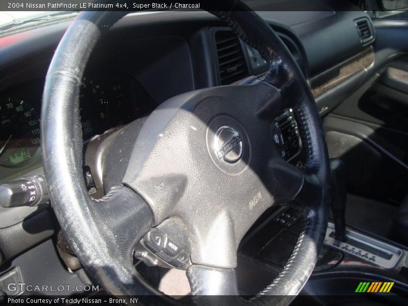 Super Black / Charcoal 2004 Nissan Pathfinder LE Platinum 4x4