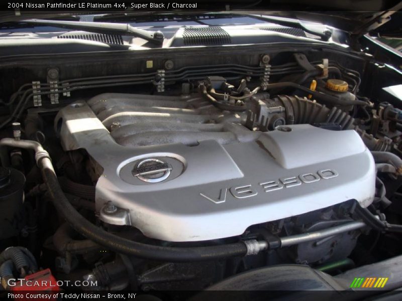 Super Black / Charcoal 2004 Nissan Pathfinder LE Platinum 4x4