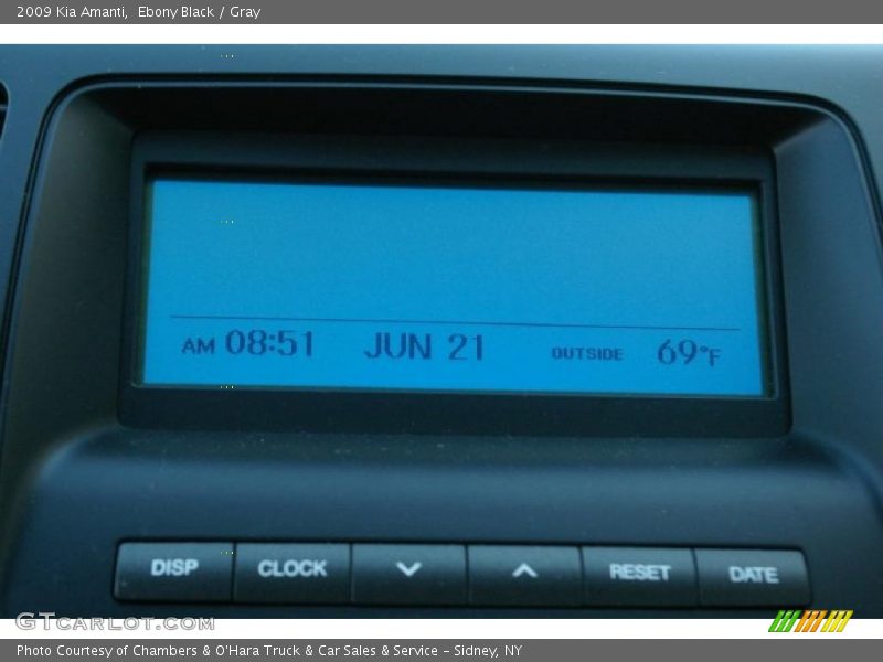 Ebony Black / Gray 2009 Kia Amanti