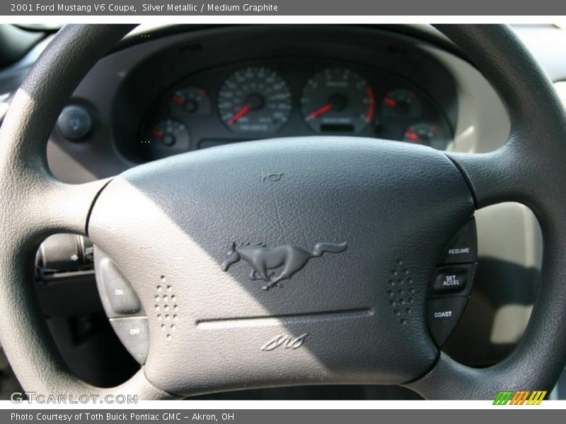 Silver Metallic / Medium Graphite 2001 Ford Mustang V6 Coupe