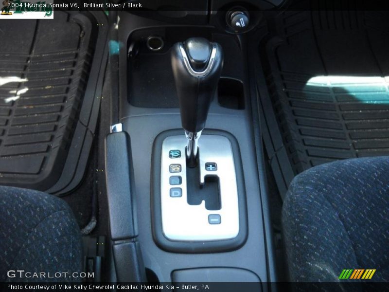 Brilliant Silver / Black 2004 Hyundai Sonata V6