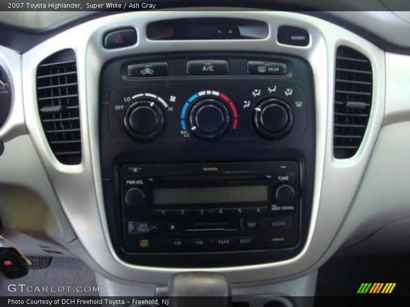 Super White / Ash Gray 2007 Toyota Highlander