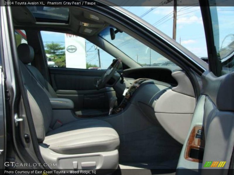 Phantom Gray Pearl / Taupe 2004 Toyota Avalon XL