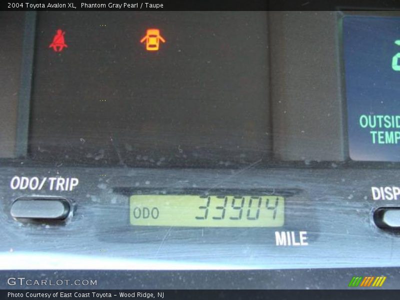 Phantom Gray Pearl / Taupe 2004 Toyota Avalon XL