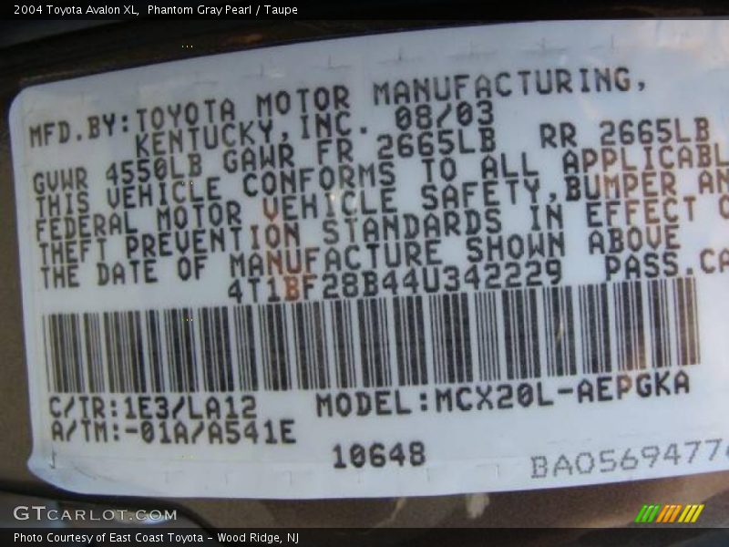 Phantom Gray Pearl / Taupe 2004 Toyota Avalon XL