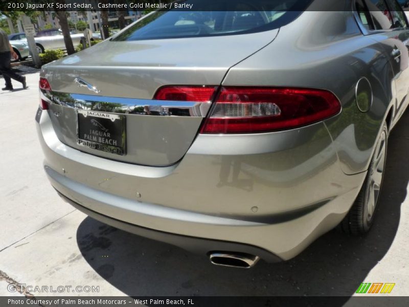 Cashmere Gold Metallic / Barley 2010 Jaguar XF Sport Sedan