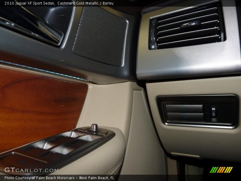 Cashmere Gold Metallic / Barley 2010 Jaguar XF Sport Sedan