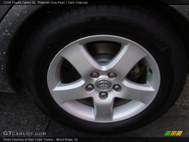 Phantom Gray Pearl / Dark Charcoal 2006 Toyota Camry SE