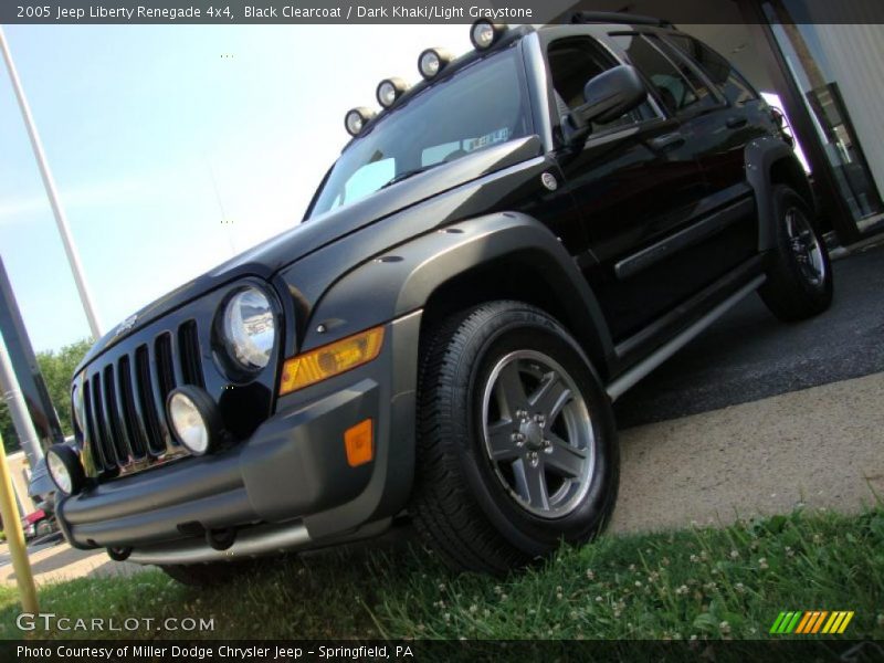 Black Clearcoat / Dark Khaki/Light Graystone 2005 Jeep Liberty Renegade 4x4