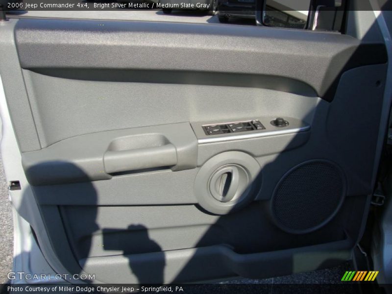 Bright Silver Metallic / Medium Slate Gray 2006 Jeep Commander 4x4