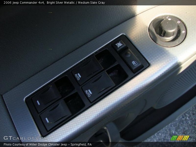Bright Silver Metallic / Medium Slate Gray 2006 Jeep Commander 4x4