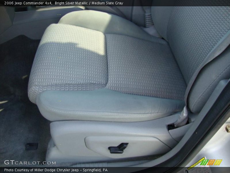 Bright Silver Metallic / Medium Slate Gray 2006 Jeep Commander 4x4