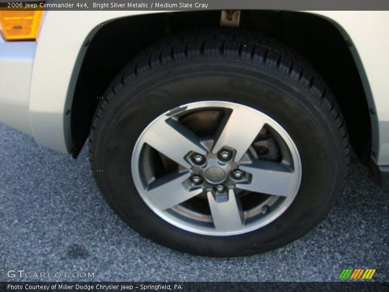 Bright Silver Metallic / Medium Slate Gray 2006 Jeep Commander 4x4