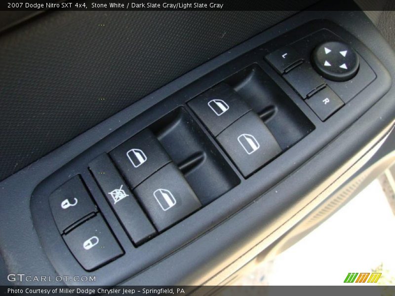 Stone White / Dark Slate Gray/Light Slate Gray 2007 Dodge Nitro SXT 4x4
