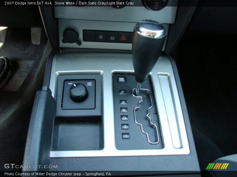 Stone White / Dark Slate Gray/Light Slate Gray 2007 Dodge Nitro SXT 4x4