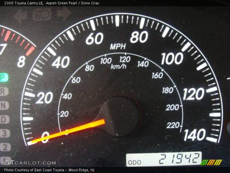 Aspen Green Pearl / Stone Gray 2006 Toyota Camry LE