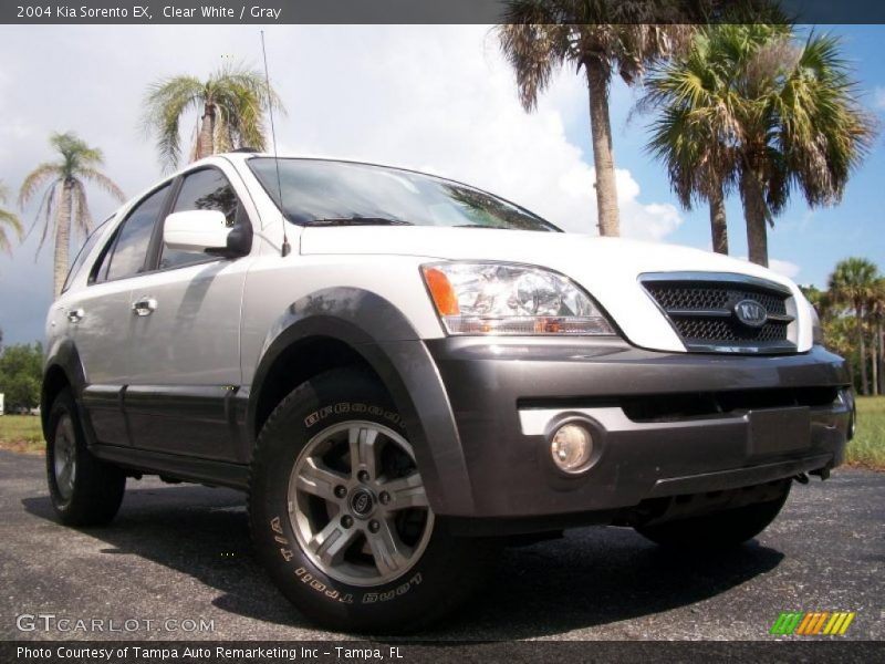 Clear White / Gray 2004 Kia Sorento EX