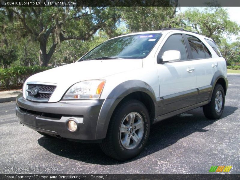 Clear White / Gray 2004 Kia Sorento EX