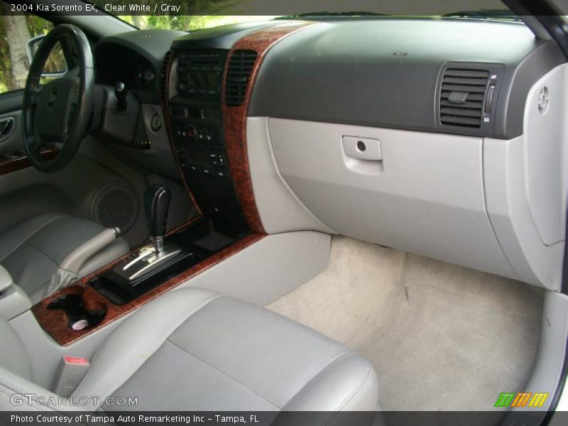 Clear White / Gray 2004 Kia Sorento EX