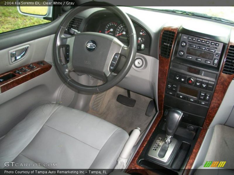 Clear White / Gray 2004 Kia Sorento EX