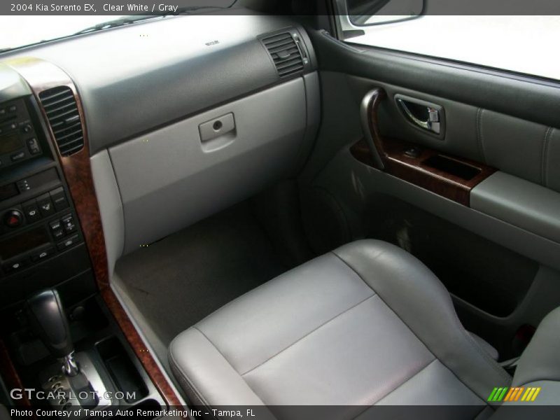 Clear White / Gray 2004 Kia Sorento EX