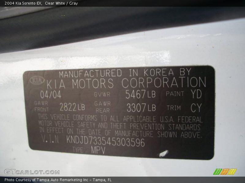 Clear White / Gray 2004 Kia Sorento EX