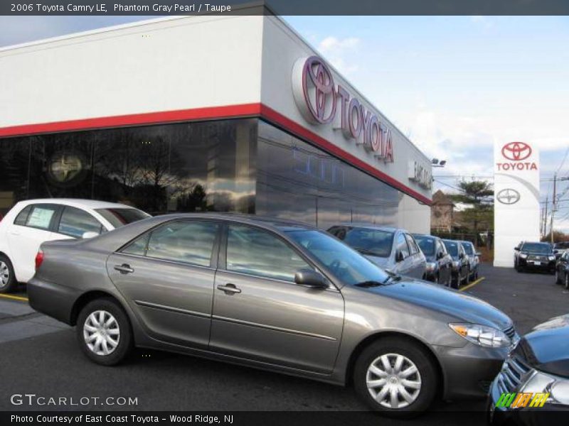 Phantom Gray Pearl / Taupe 2006 Toyota Camry LE